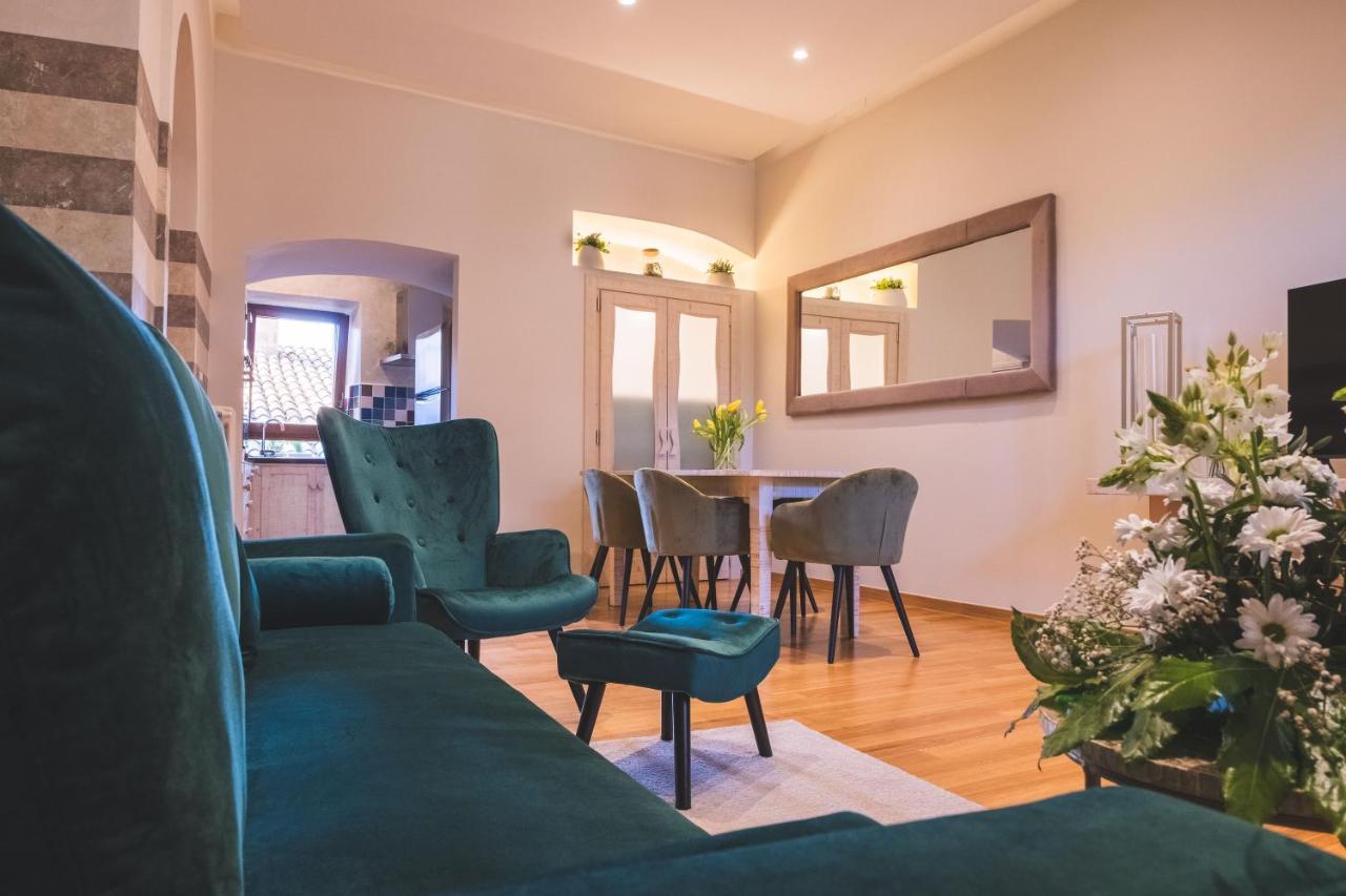 Dimora Pertusa Apartment